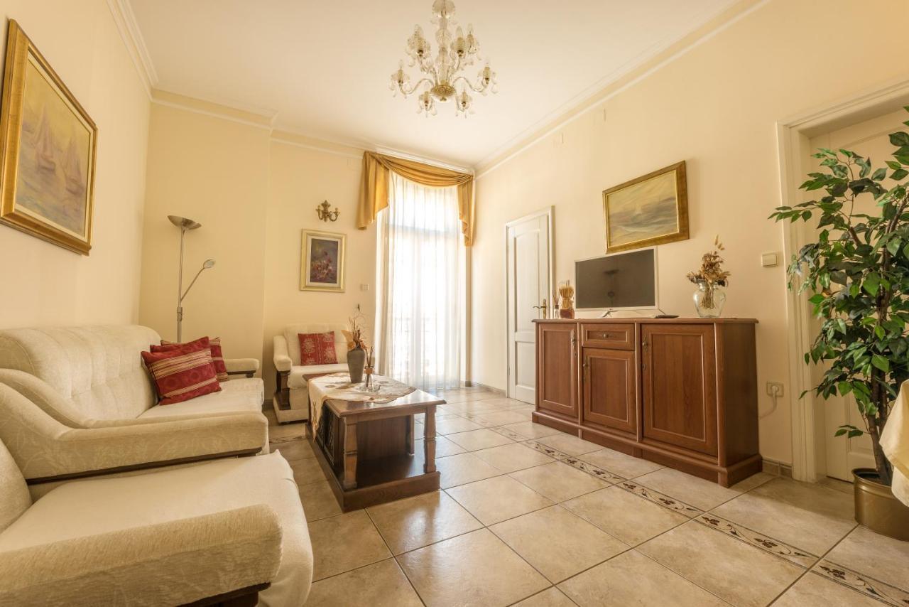 Apartments Villa Devana Opatija Buitenkant foto