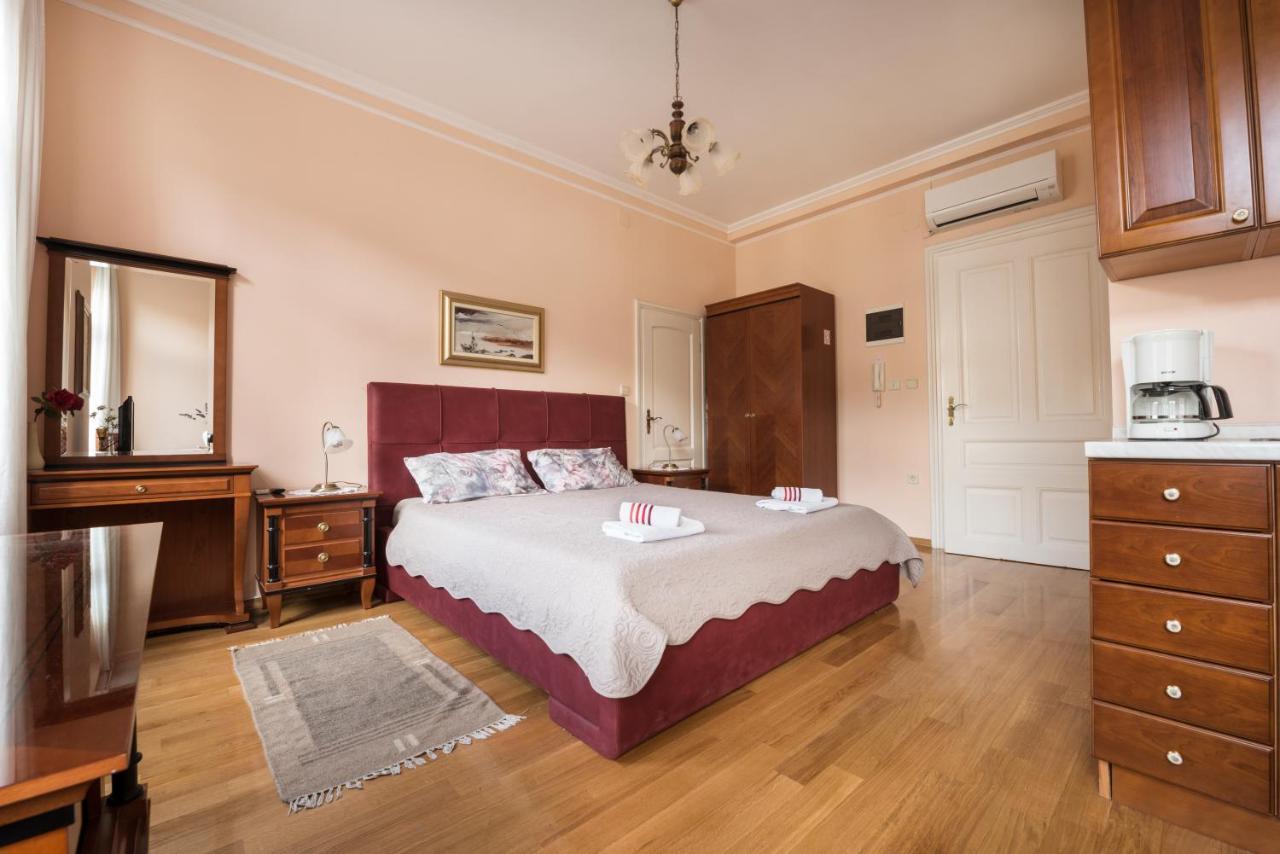 Apartments Villa Devana Opatija Buitenkant foto